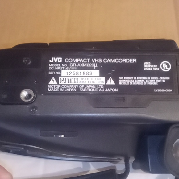 JVC Compact VHS Recorder GR-AXM220U, PARTS ONLY - Picture 4 of 5